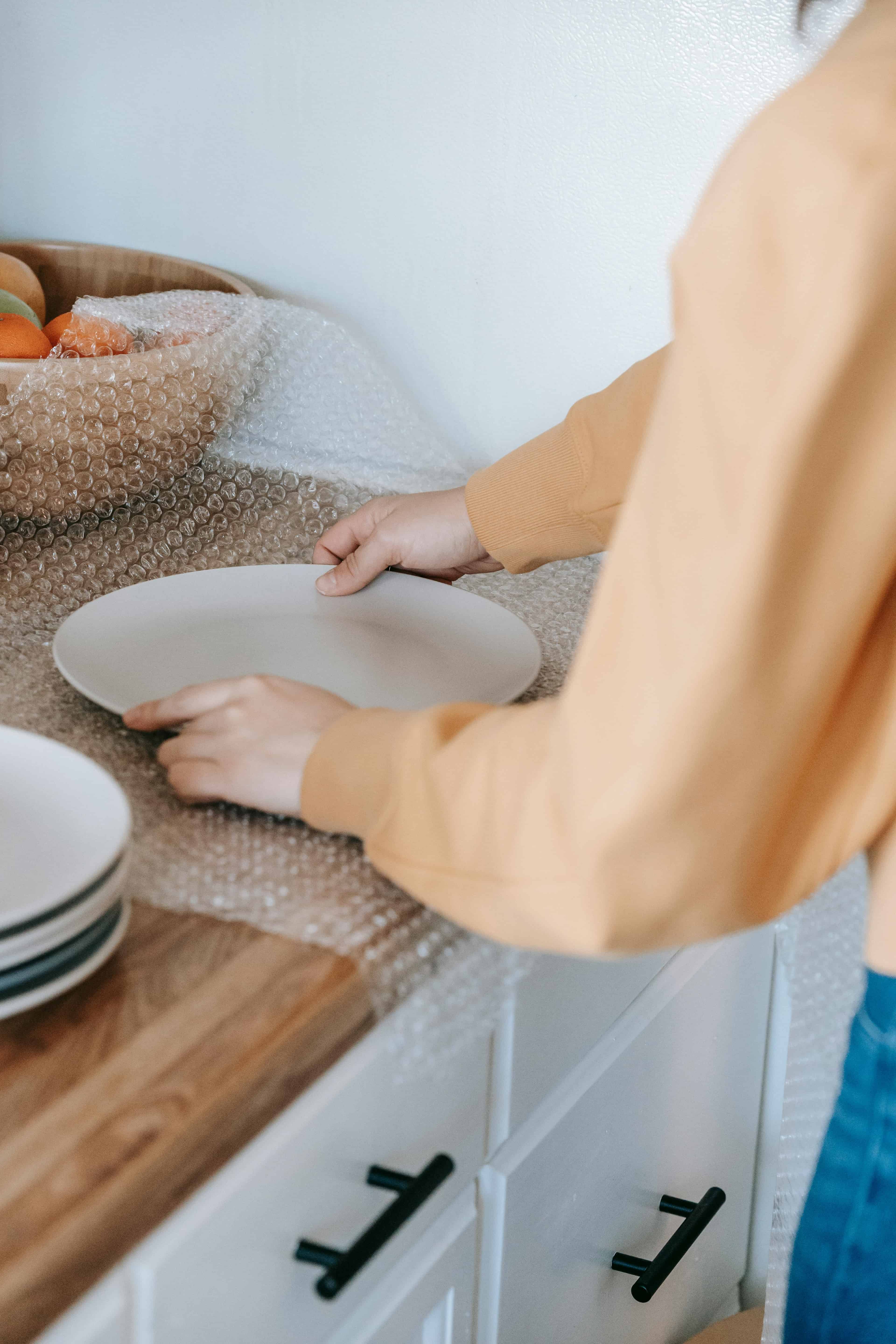 Move-In / Move-Out Cleaning Services image